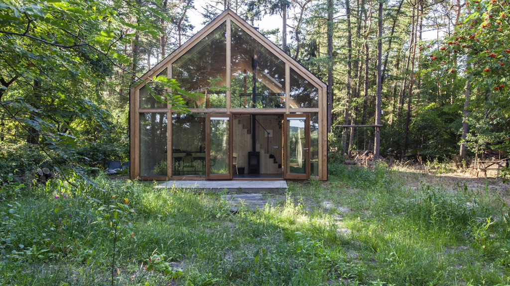 Zdravější bydlení pro každého bez univerzálního řešení. Taková je snaha architektů z ateliéru Woonpioniers, kteří navrhli objekt, který je něco mezi produktem a architekturou.
