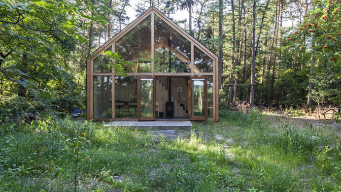 Zdravější bydlení pro každého bez univerzálního řešení. Taková je snaha architektů z ateliéru Woonpioniers, kteří navrhli objekt, který je něco mezi produktem a architekturou.
