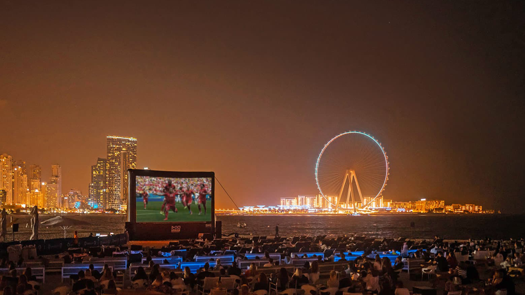 Fanděte MS světa ve fotbale z Dubaje Fanděte MS světa ve fotbale z Dubaje