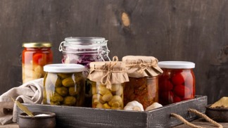 Tradiční konzervace úrody, aneb ze zahrady do spíže, a bez chemie