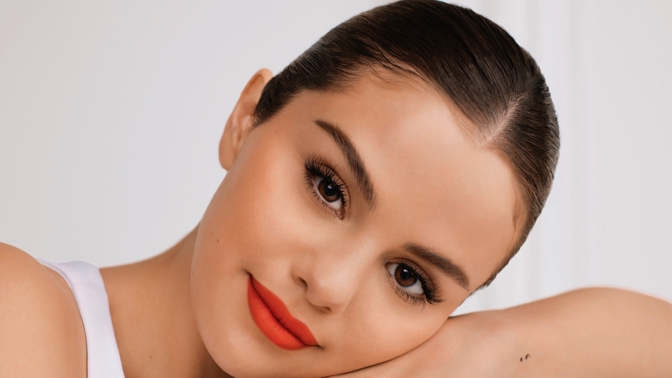 Selena Gomez Rare Beauty