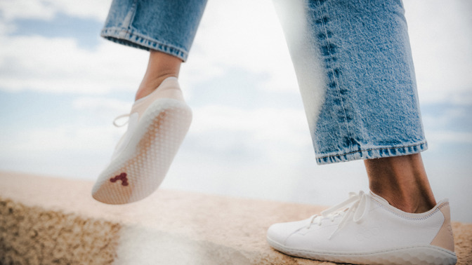 barefoot
