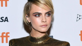 Cara Delevingne má nový účes, kterým připomíná Victorii Beckham