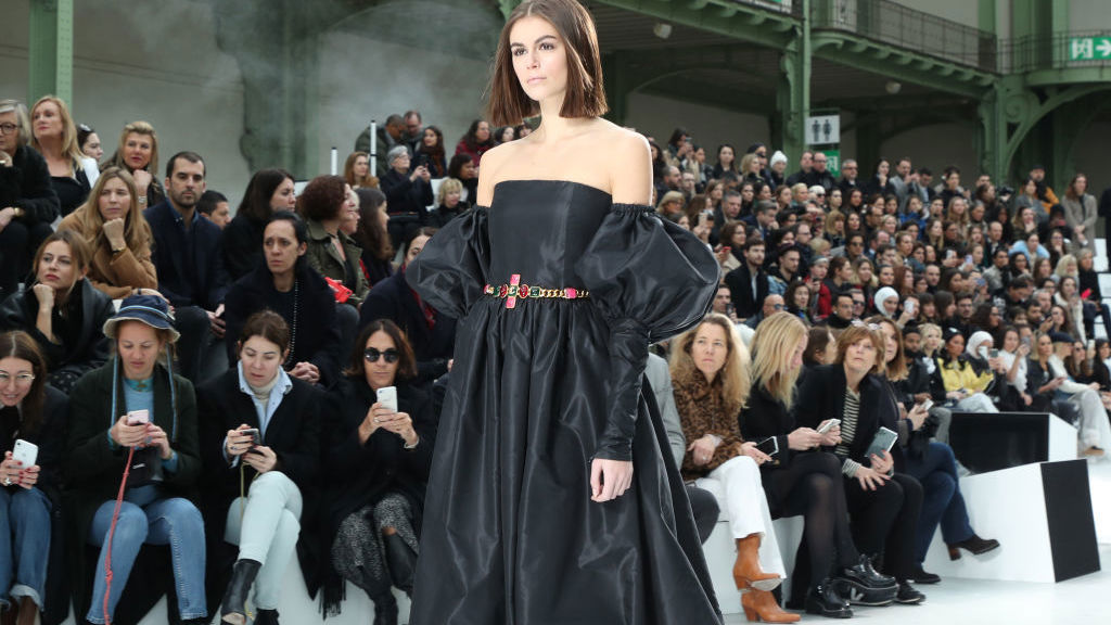 V čem se chodí na přehlídku a co se bude nosit na podzim? To nejlepší z Chanel show v Paříži V čem se chodí na přehlídku a co se bude nosit na podzim? To nejlepší z Chanel show v Paříži