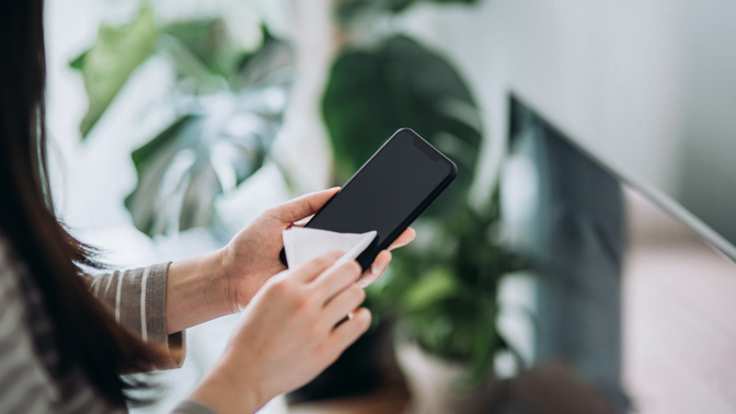 Jak čistit telefon během pandemie? Jak čistit telefon během pandemie?