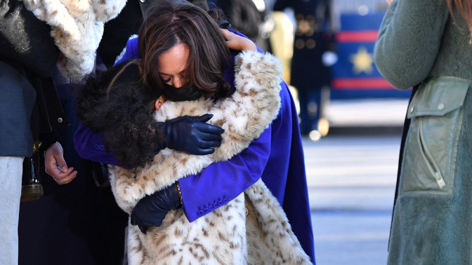 Kamala Harris s dcerou své neteře Kamala Harris s dcerou své neteře