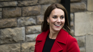 Víme, kde pořídíte podzimní kabáty, které nosí princezna Kate