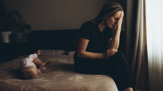 Pokud se bojíte, že máte poporodní depresi, nezoufejte, může jít jen o baby blues