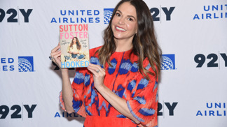 Kutilství jako lék na úzkost aneb Vše o nové knize herečky Sutton Foster