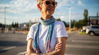 Móda se sice mění, ale potřeba jednoduchosti zůstává. Čím více máme možností, tím častěji hledáme něco, co nám rozhodování usnadní. 

