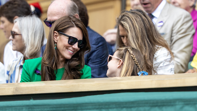 Princezna Kate a princezna Charlotte na Wimbledonu