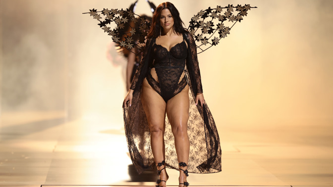 Ashley Graham na přehlídce Victoria's Secret 2024 Ashley Graham na přehlídce Victoria's Secret 2024