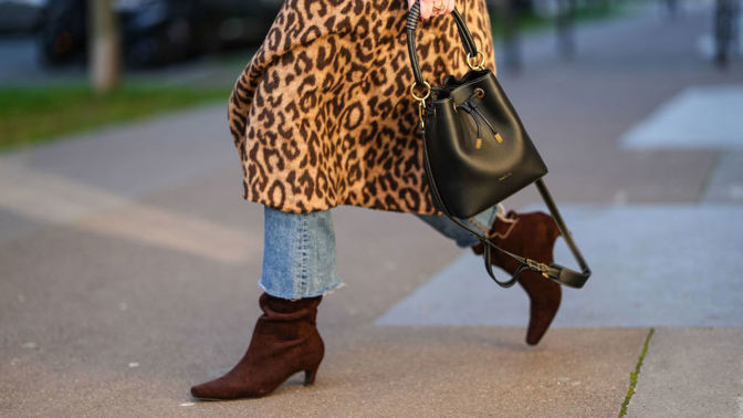 Bucket bag