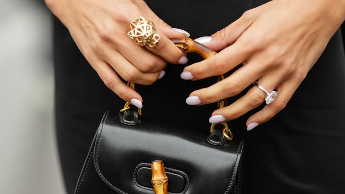 Angel chrome nails
