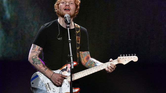 Ed Sheeran dostal nabídku od prince Harryho, aby mu zahrál na svatbě Ed Sheeran dostal nabídku od prince Harryho, aby mu zahrál na svatbě