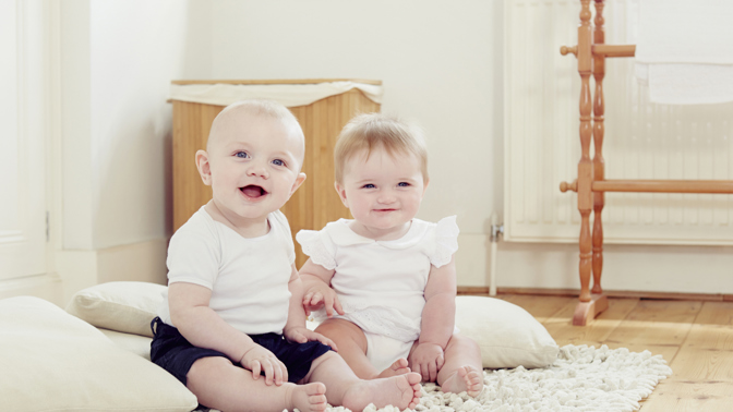 Neobvyklá jména miminek! V Česku se narodil Logan i Madonna Mia