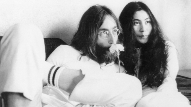 Yoko Ono & John Lennon
