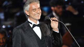 Andrea Bocelli o Velikonocích zazpívá v milánském dómu pro celý svět 