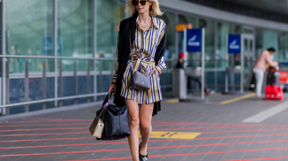 Stylová i v letadle: 7 pohodlných outfitů podle módních expertek, se kterými zvládnete každý let