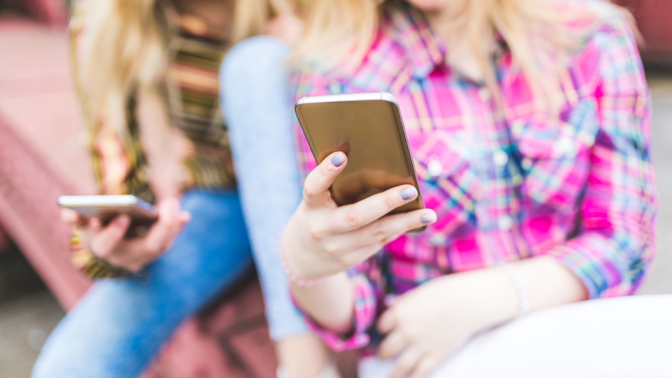 Jste závislí na telefonu? Naordinujte si mobilní detox