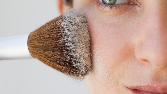 Make-up štětec
