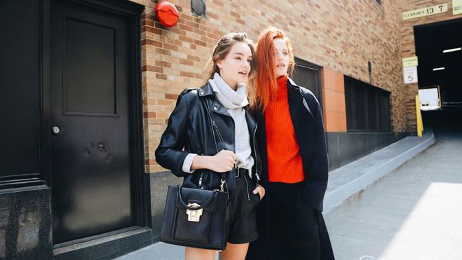 12 nejlepších kožených bund pro stylový podzimní outfit 12 nejlepších kožených bund pro stylový podzimní outfit