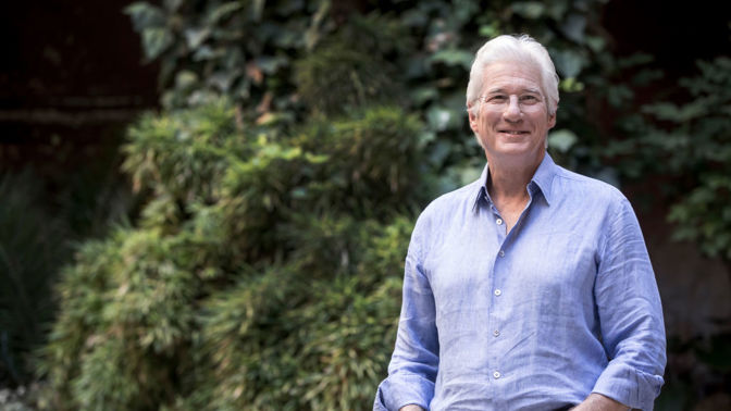 Richard Gere ukázal interiér domu, kde žil posledních skoro třicet let Richard Gere ukázal interiér domu, kde žil posledních skoro třicet let