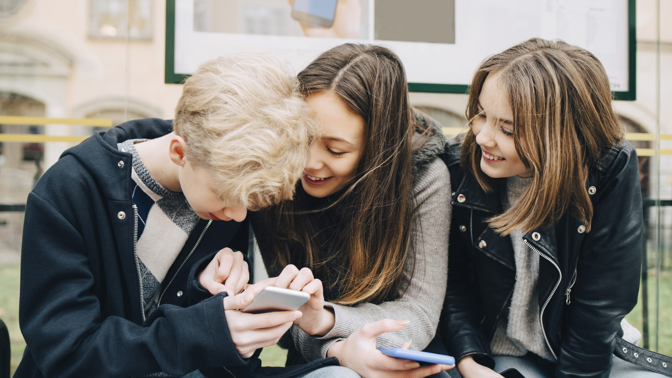 Nová sociální síť, která pobláznila české teenagery. Mají ji i vaše děti? Nová sociální síť, která pobláznila české teenagery. Mají ji i vaše děti?