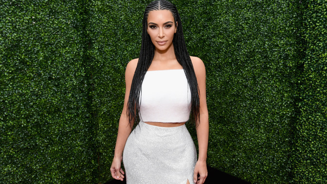 Kim Kardashian West čelí kritice, kvůli narovnávání vlasů své dceři North Kim Kardashian West čelí kritice, kvůli narovnávání vlasů své dceři North