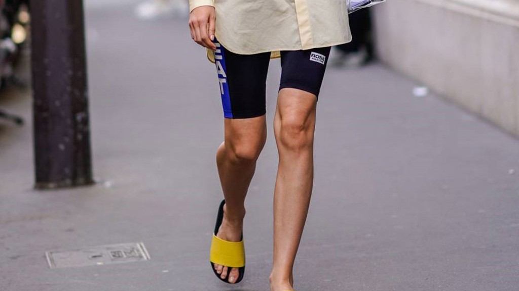LETNÍ HIT: Noste cyklistické šortky k běžným outfitům! LETNÍ HIT: Noste cyklistické šortky k běžným outfitům!