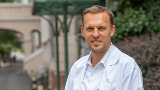 Primář Gynekologicko-porodnické kliniky 3. lékařská fakulta Univerzity Karlovy a Fakultní nemocnice Královské Vinohrady prof. MUDr. Michael Halaška
