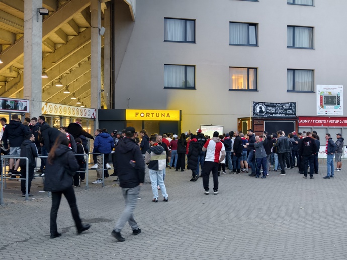 Fanoušci Slavie.