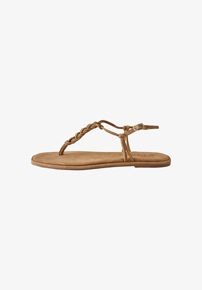 Sandály wide a comfort fit s odděleným palcem, Next, 1130 Kč