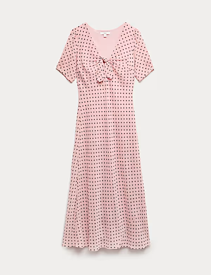 Puntíkované midaxi šaty s nabíranými rukávy, Marks&Spencer, 1699 Kč