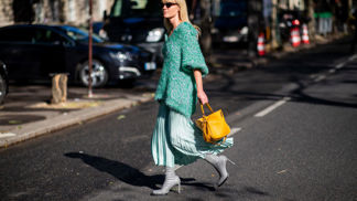 Nejlepší outfity z ulic Paříže během fashion weeku
