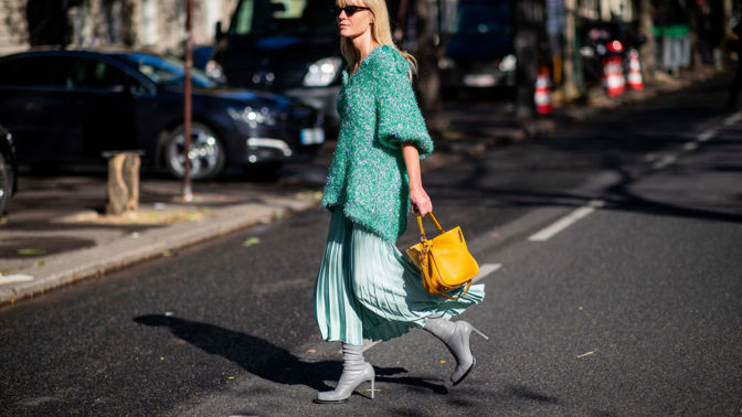 Nejlepší outfity z ulic Paříže během fashion weeku