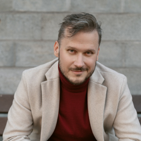Na Instagramu Jiřího Sádka sleduje více než 10 tisíc sledujících a jeho komunita se díky experimentu s bydlením stále rozšiřuje.