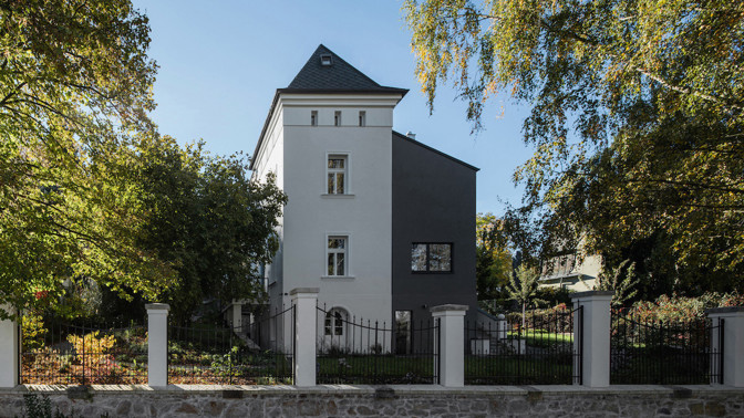 Příbramská vila, kterou obýval spisovatel F. X. Šalda, prošla důkladnou rekonstrukcí