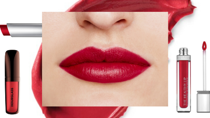 Jednoduchý silvestrovský make-up? Vsaďte na rudou rtěnku, která vám vydrží celou noc. Jednoduchý silvestrovský make-up? Vsaďte na rudou rtěnku, která vám vydrží celou noc.
