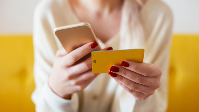 Klára Kotábová v karanténě, den 20: Jak to máte s e-shopy? Klára Kotábová v karanténě, den 20: Jak to máte s e-shopy?