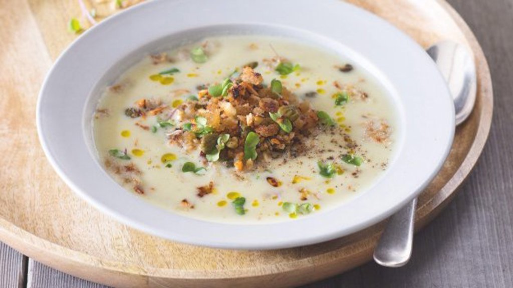 Recept: Květáková polévka s kapary