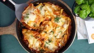 Lasagne z jedné pánve a bez zapékání: Jde to bezvadně a chutnají božsky Lasagne z jedné pánve a bez zapékání: Jde to bezvadně a chutnají božsky