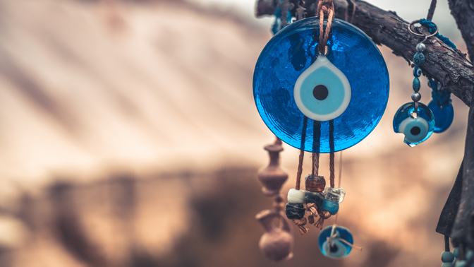 Symbol ochrany proti negativní energii a zlu Evil Eye.
