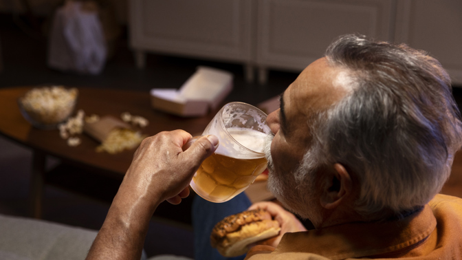 muž, pití, alkohol, pivo, problém