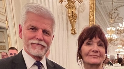FOTO: Maminka Geislerové vedle Petra Pavla.