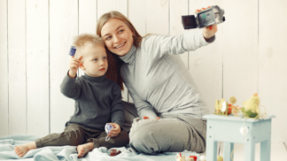 žena, dítě, foťák, selfie