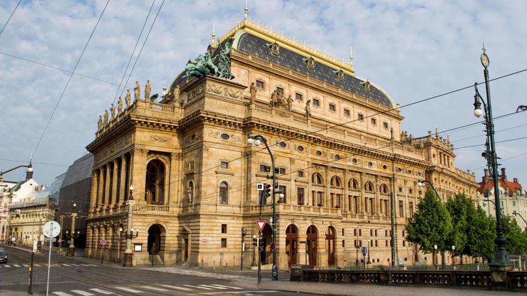 Činohra Národního divadla pořádá streamované debaty s názvem #kulturajenarod 