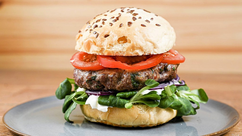 Zapomeňte na fastfood: Odhalte tajemství dokonalého hovězího burgru podle Dity P.