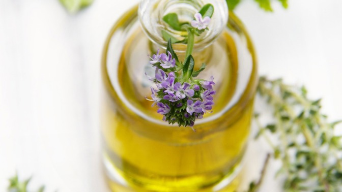 Aromaterapie zabírá proti jarní únavě.