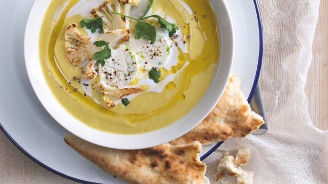 Recept: Indická květáková polévka s panýrem Recept: Indická květáková polévka s panýrem
